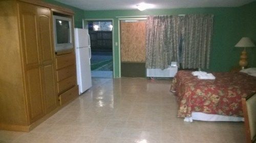 Sunset Inn Flatonia By Magnuson Worldwide מראה חיצוני תמונה